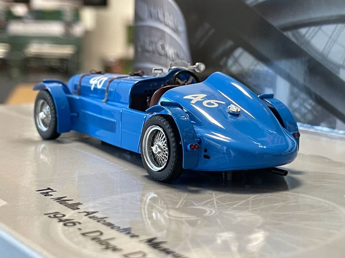 DELAGE D8 N°46 GRAND PRIX 1946 MINICHAMPS 1:43 de reference 437 461100