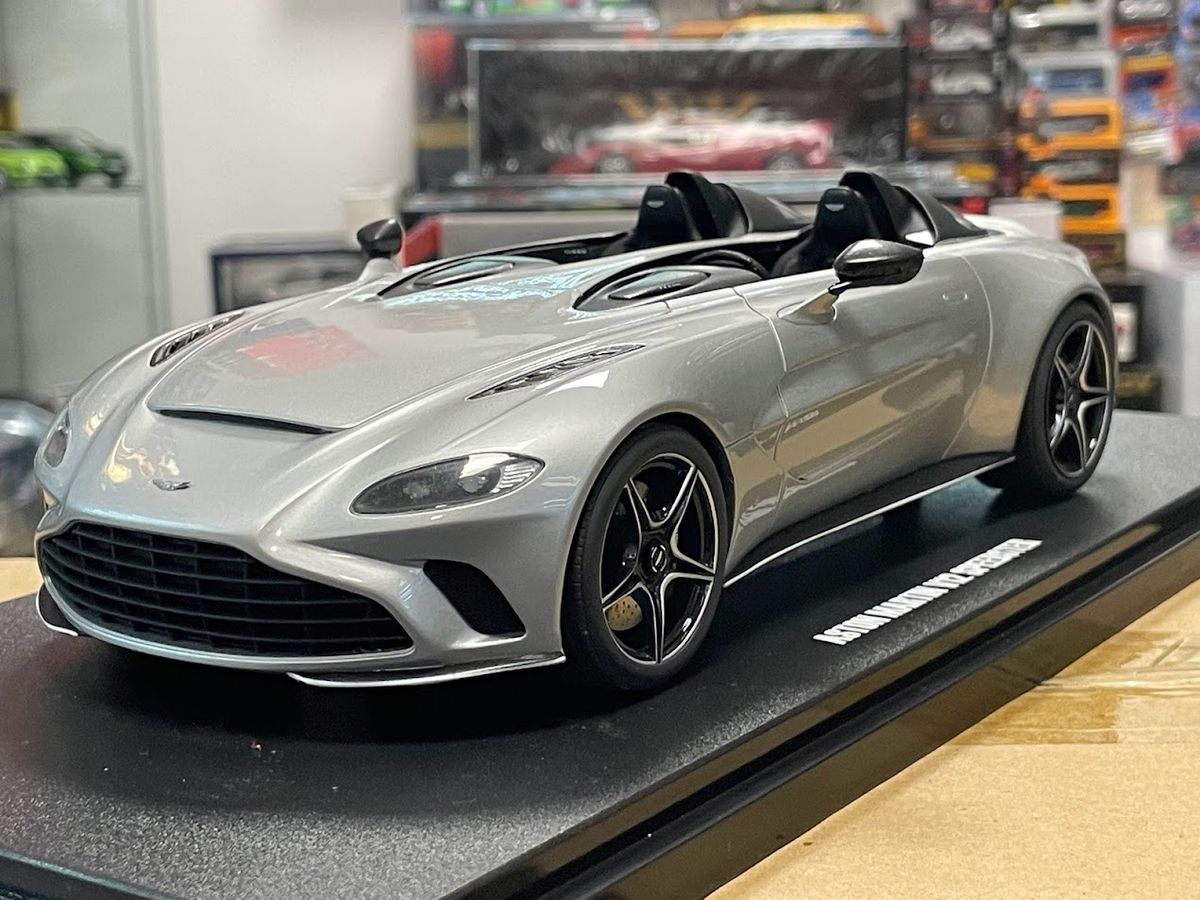 Aston Martin V12 Speedster 2020 1:18 GT-Spirit GT430 Limited Ed 1500 resin