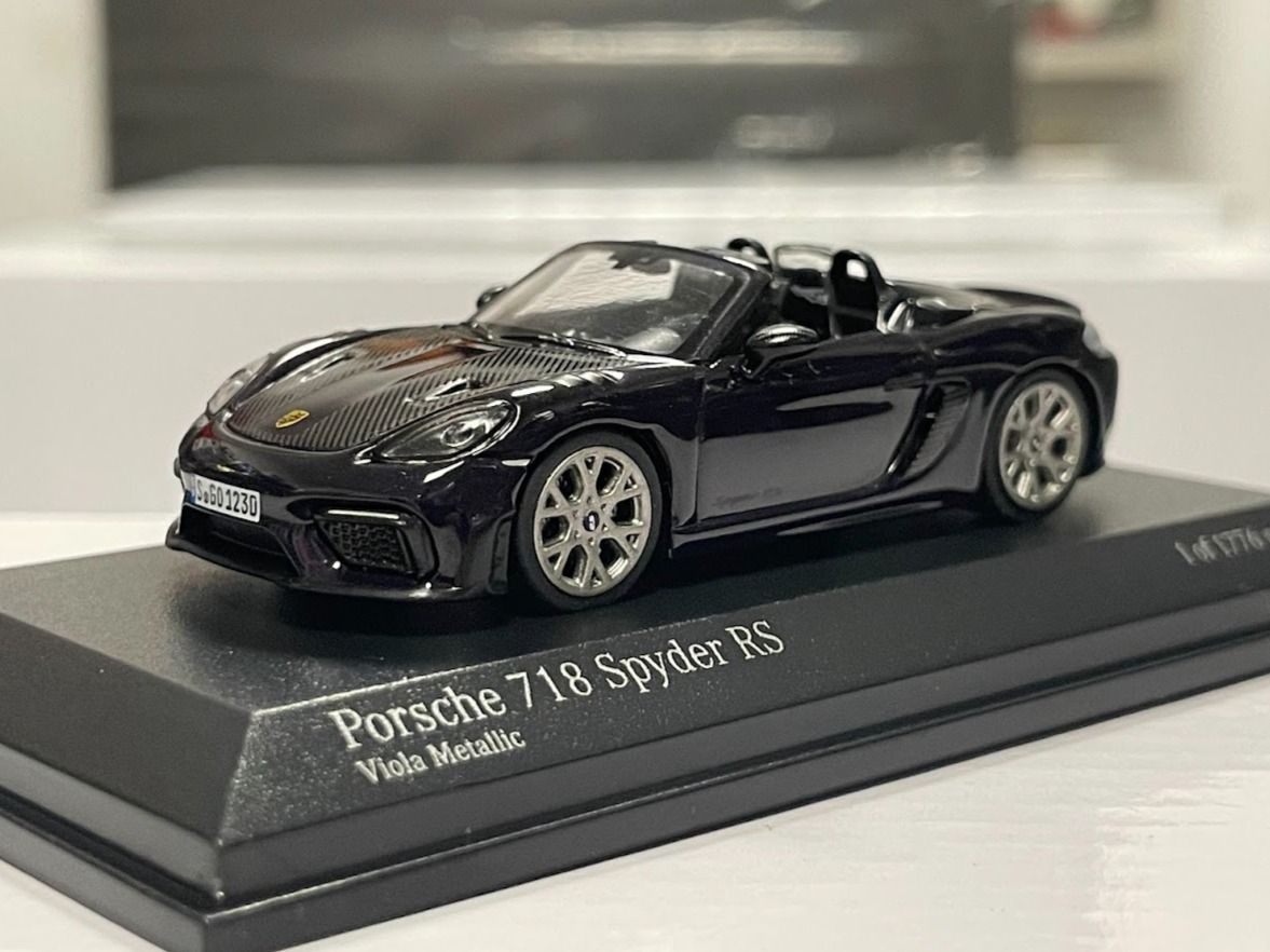 Porsche 718 Spyder RS 2023 viola metallic 1:64 Minichamps - Tarmac Works 643064008