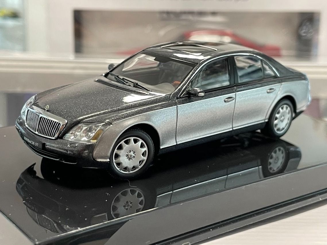 Mercedes-Benz Maybach 57 SWB 2005 2 TONE GREY MET 1:43 Autoart 56153