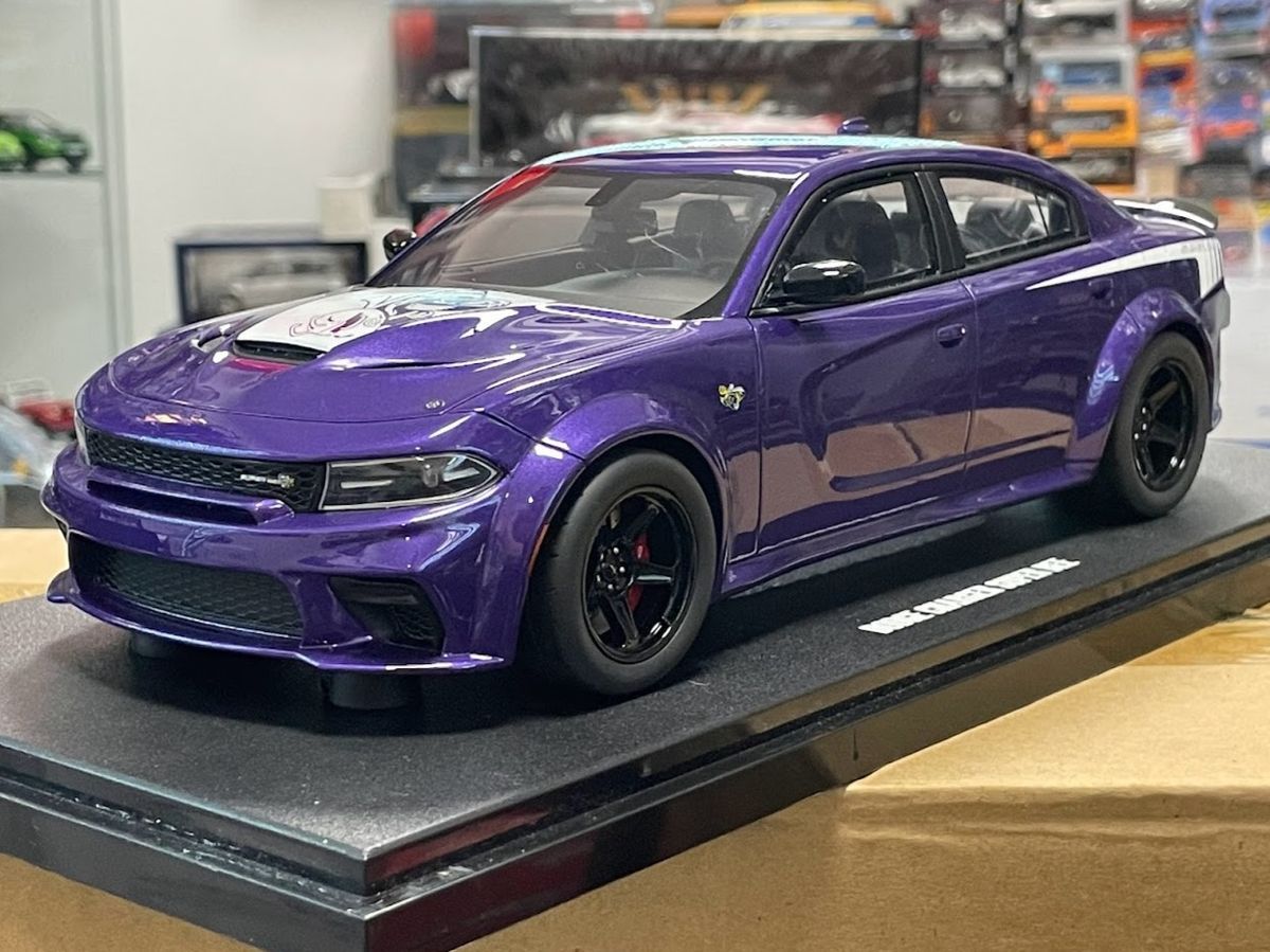 Dodge Charger Super Bee 2023 1:18 GT-Spirit GT895 resin Limited Ed 999