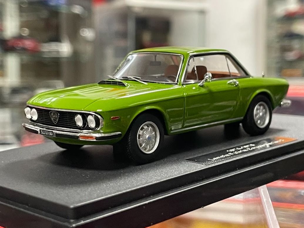 Lancia Fulvia Coupe Series 3 1974-1976 1:43 MATRIX MX31203-013 resin