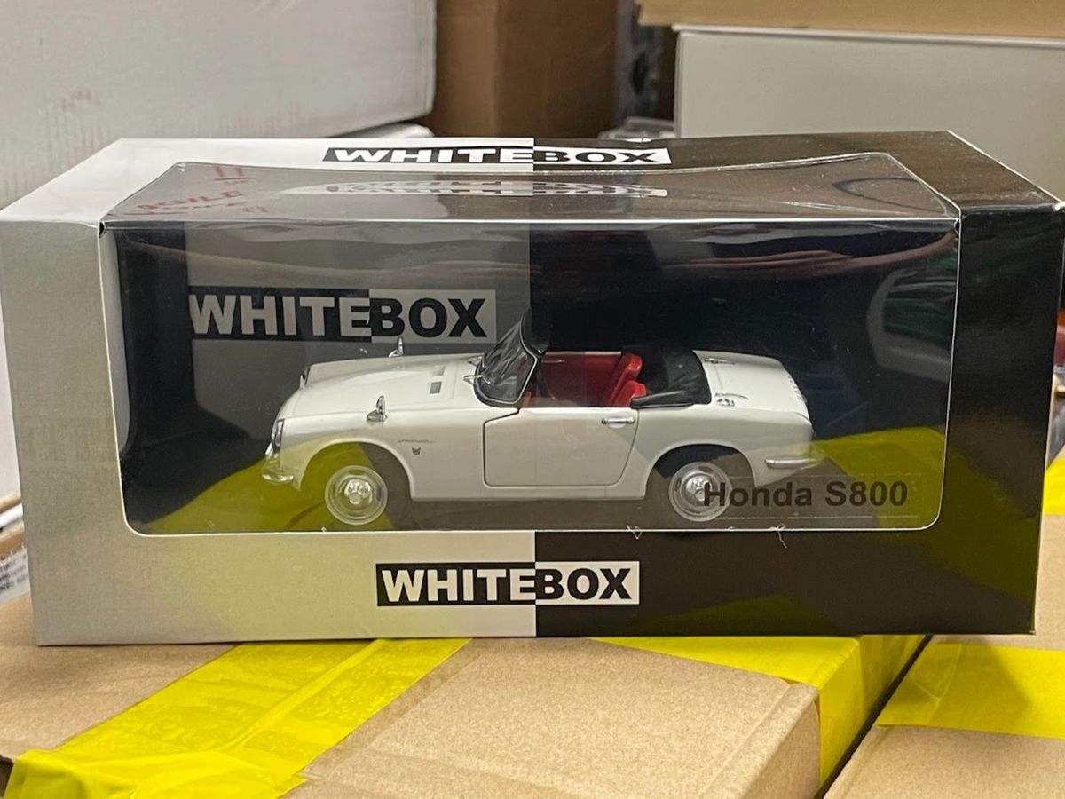 Honda S800 1966 1:24 Whitebox 