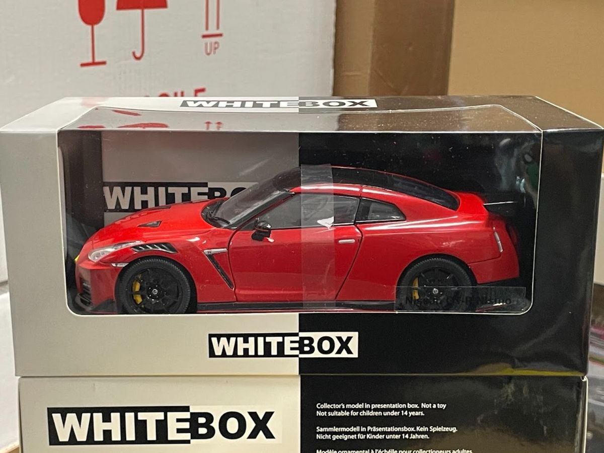 Nissan GT-R R35 Nismo 2021 1:24 Whitebox 