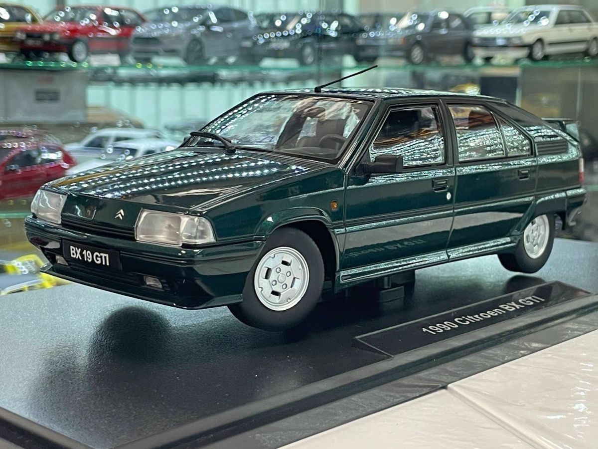 Citroen BX GTI 1990 green 1:18 Triple9 1800465