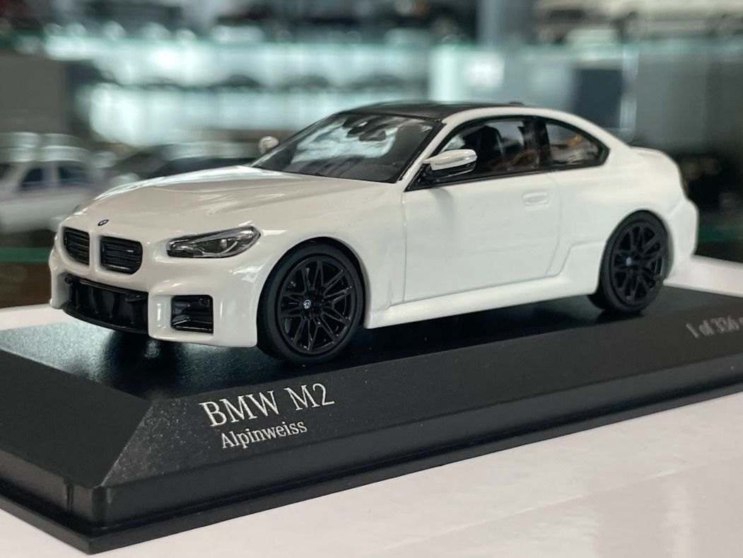 BMW M2 G87 2023 1:43 Minichamps 4012138779914