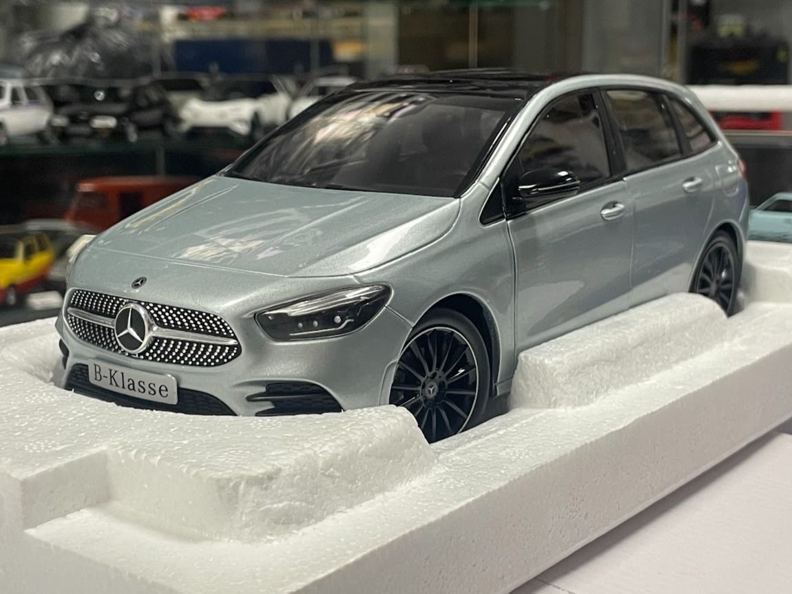 Mercedes-Benz B-Class (W247) 2018 iridium silver 1:18 Z-Models B66960458